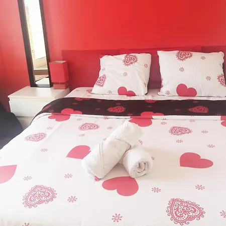 King Bedroom And Terrace In Center, Shared Bathroom Paris