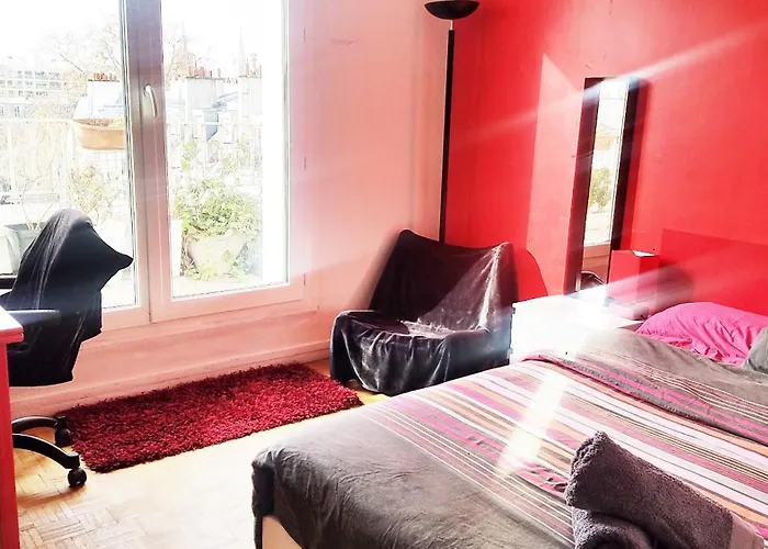 Pansiyon King Bedroom And Terrace In Center, Shared Bathroom